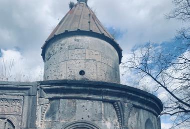 pp14_Nov2021_InProfile_An ancient medieval church in Armenia ©Ella Bartelsian