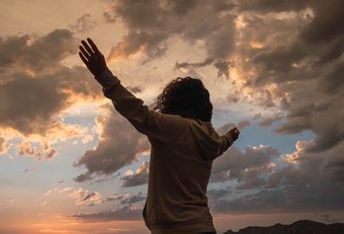 pp50_May2024_BibleStudy_back-view-of-a-female-standing-under-the-cloudy-su-2023-11-27-05-35-30-utc