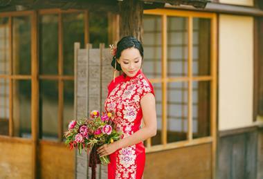 east-meets-dress-5uAmanGv7HA-unsplash