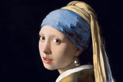 girl with pearl ear ring