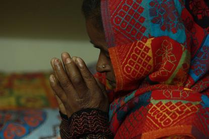 India_Christian woman praying