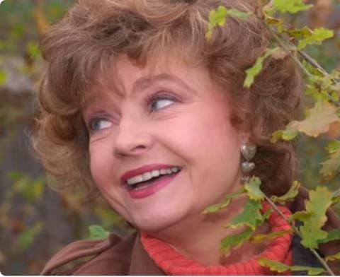 Prunella Scales 2