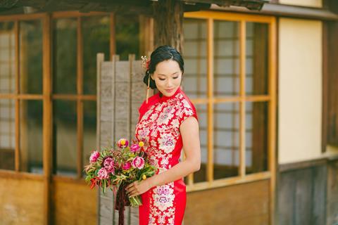 east-meets-dress-5uAmanGv7HA-unsplash
